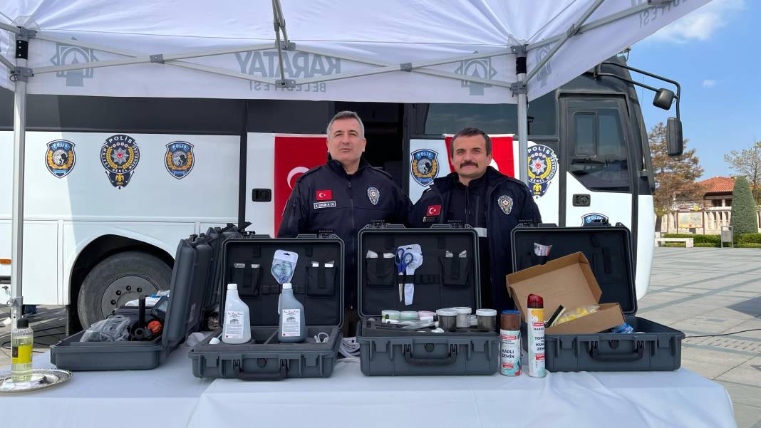 Konya’da polis haftası coşkusu! Emniyet teşkilatı vatandaşlarla buluştu 7